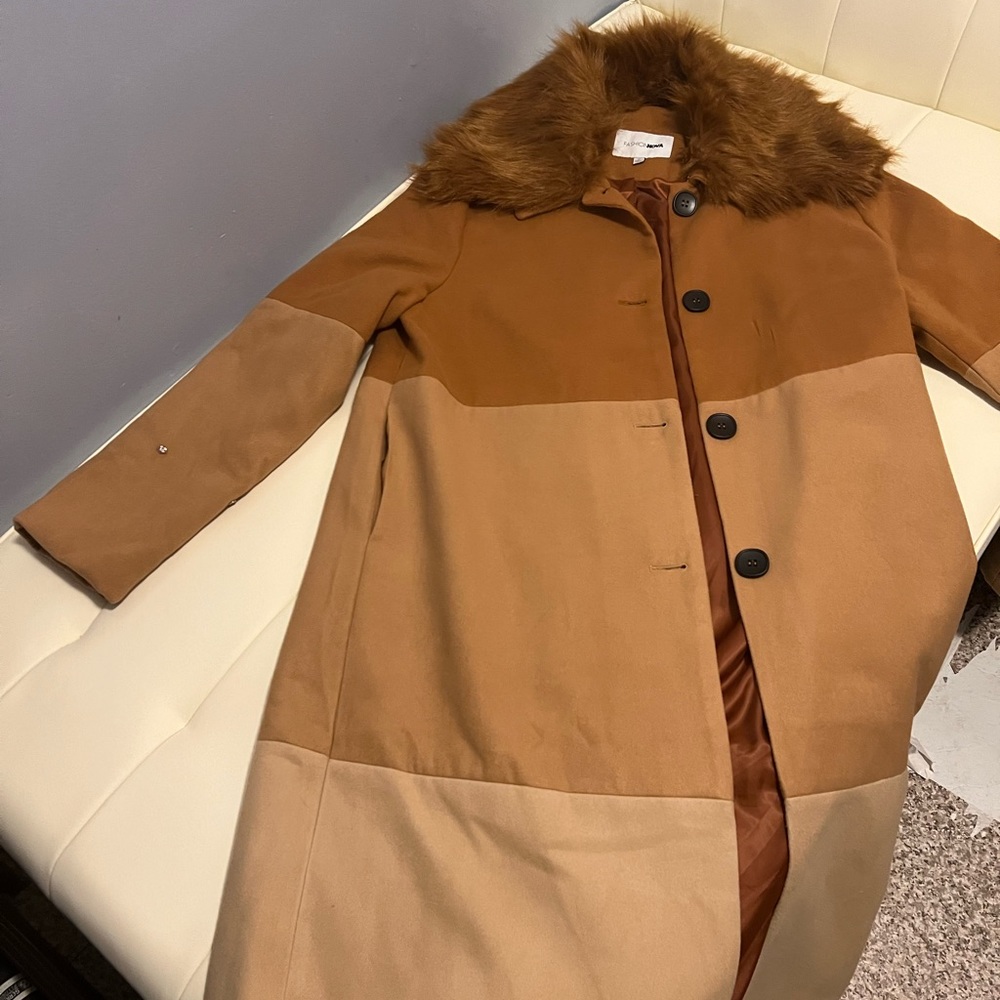 Women’s trench coat